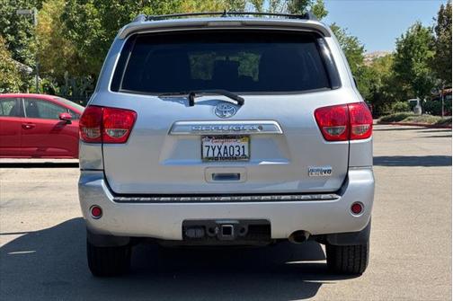 2016 Toyota Sequoia SR5