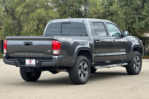 2017 Toyota Tacoma TRD Sport
