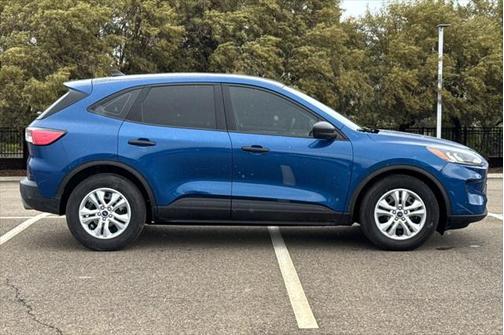 2022 Ford Escape S