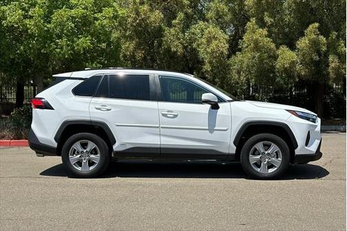 2023 Toyota RAV4 Hybrid LE