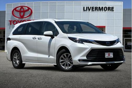 2024 Toyota Sienna XLE 7 Passenger