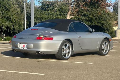 2002 Porsche 911 Carrera 4