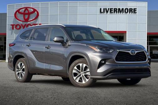 2023 Toyota Highlander Hybrid XLE