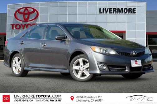 Magnetic Gray Metallic 2013 Toyota Camry SE