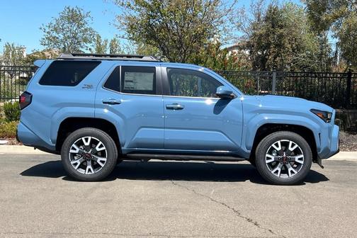 2025 Toyota 4Runner TRD Off Road
