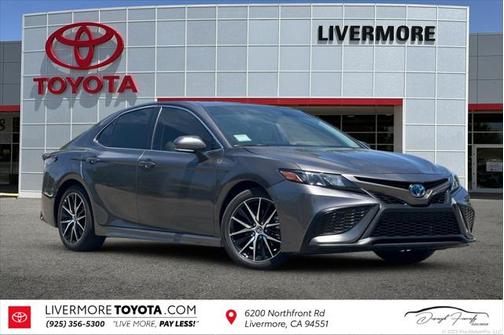 2024 Toyota Camry Hybrid SE