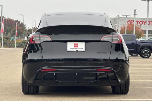 2022 Tesla Model Y Performance Dual Motor All-Wheel Drive