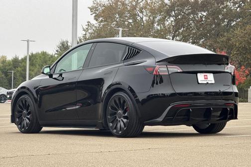 2022 Tesla Model Y Performance Dual Motor All-Wheel Drive