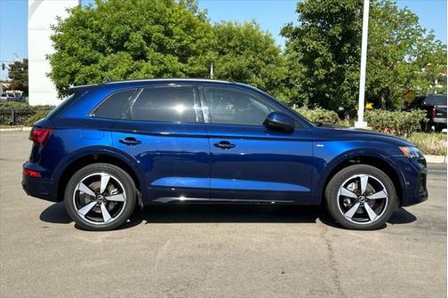 2022 Audi Q5 45 S line Prestige