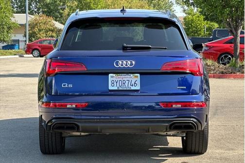2022 Audi Q5 45 S line Prestige