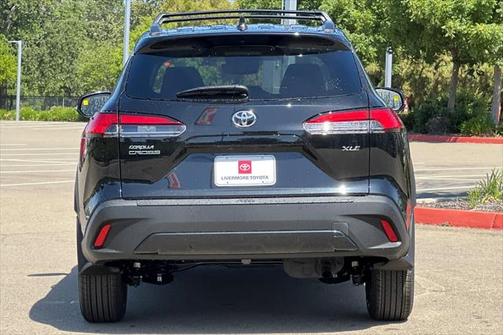2025 Toyota Corolla Cross XLE
