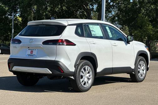 Wind Chill Pearl 2026 Toyota Corolla Cross L