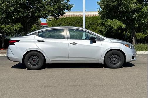 2021 Nissan Versa 1.6 S