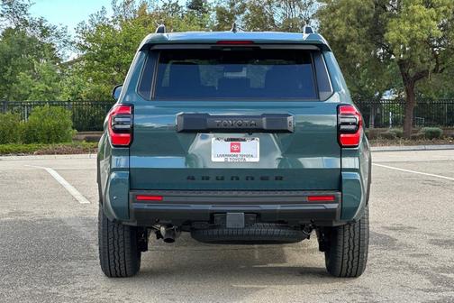 Everest 2026 Toyota 4Runner TRD Off Road Premium