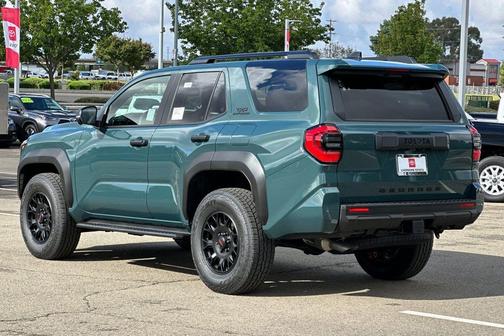 Everest 2026 Toyota 4Runner TRD Off Road Premium