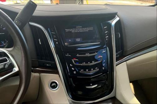2016 Cadillac Escalade Luxury