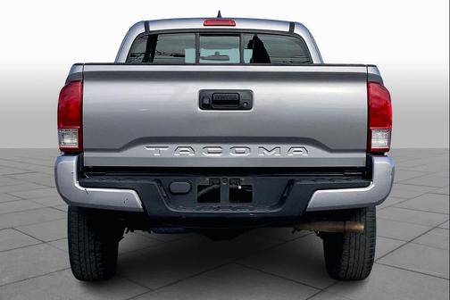 2016 Toyota Tacoma SR