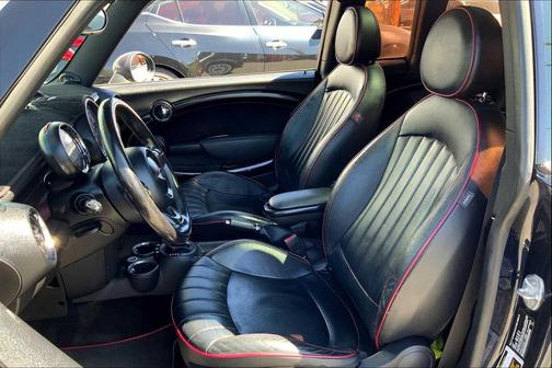 2012 MINI Cooper Clubman Base