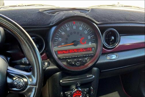 2012 MINI Cooper Clubman Base