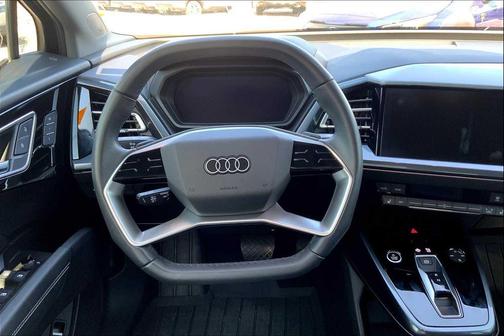 2024 Audi Q4 e-tron Premium Plus 50 quattro