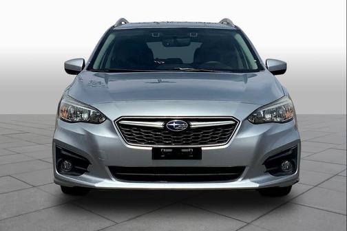 Ice Silver Metallic 2018 Subaru Impreza 2.0i Premium