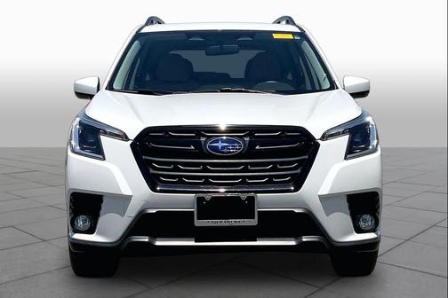 Crystal White Pearl 2022 Subaru Forester Premium