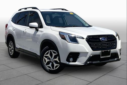 Crystal White Pearl 2022 Subaru Forester Premium