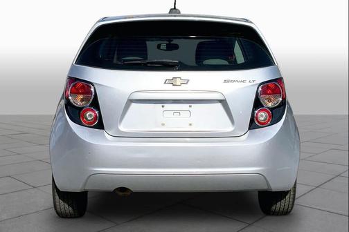 Silver Ice Metallic 2015 Chevrolet Sonic LT