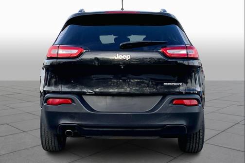2016 Jeep Cherokee Sport