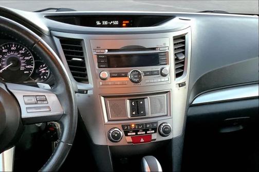 Steel Silver Metallic 2011 Subaru Outback 2.5 i Premium