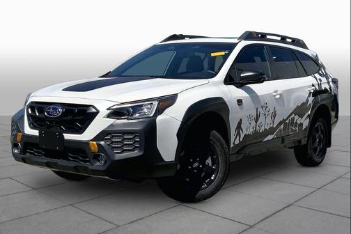 Crystal White Pearl 2024 Subaru Outback Wilderness
