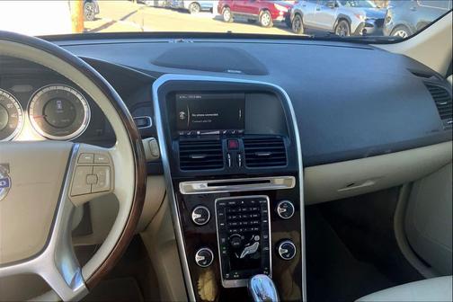 2013 Volvo XC60 3.2 Platinum