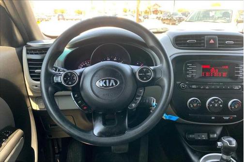2016 Kia Soul Base