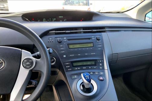 2011 Toyota Prius III