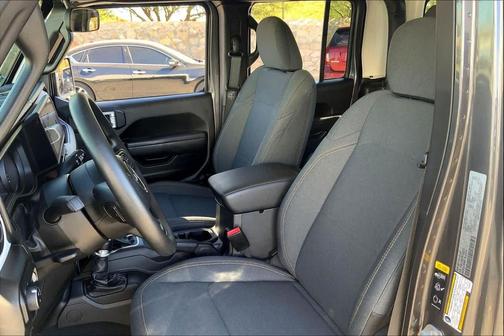 2025 Jeep Gladiator Nighthawk