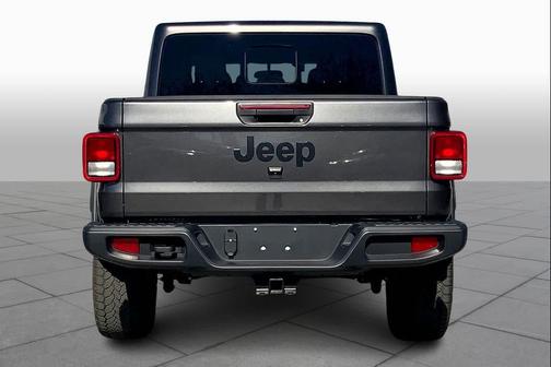 2025 Jeep Gladiator Nighthawk