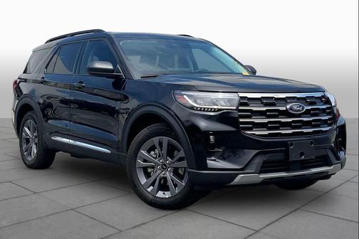 Agate Black Metallic 2025 Ford Explorer Active