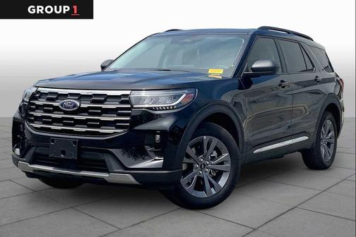Agate Black Metallic 2025 Ford Explorer Active