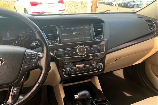 2016 Kia Cadenza 4dr Sdn