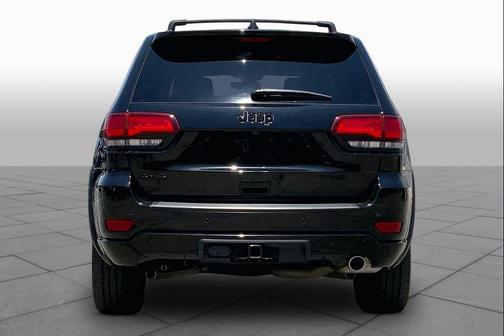 Diamond Black Crystal Pearlcoat 2021 Jeep Grand Cherokee Laredo