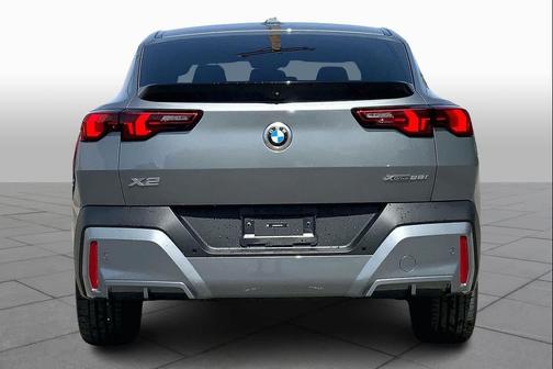 Skyscraper Grey Metallic 2025 BMW X2 xDrive28i