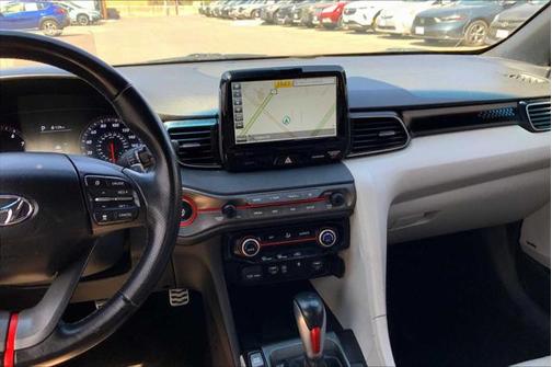 2021 Hyundai Veloster Base