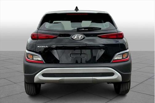 2022 Hyundai KONA SE