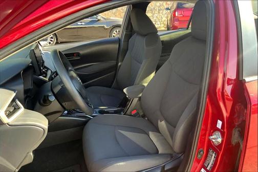 2022 Toyota Corolla Hybrid LE