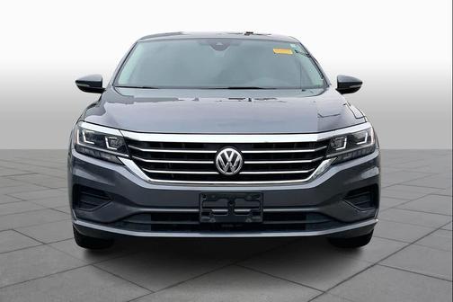 2022 Volkswagen Passat 2.0T SE