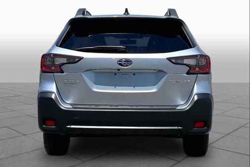 Ice Silver Metallic 2024 Subaru Outback Premium