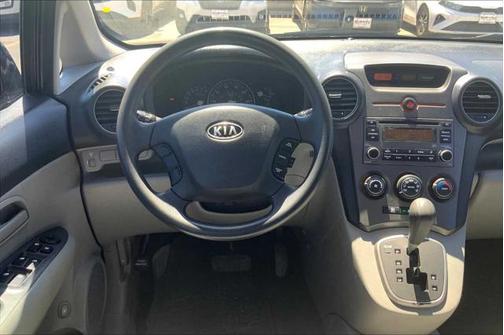 2008 Kia Rondo LX