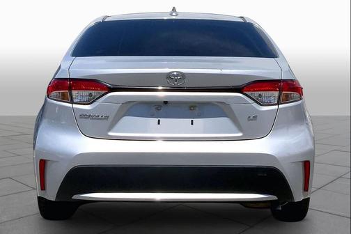 Classic Silver Metallic 2020 Toyota Corolla LE