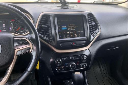 Granite Crystal Metallic Clearcoat 2015 Jeep Cherokee Latitude