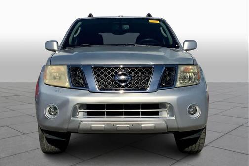 2008 Nissan Pathfinder LE